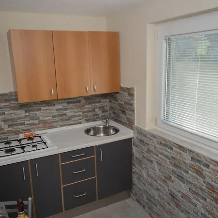 Lupo Bed & Breakfast 3*